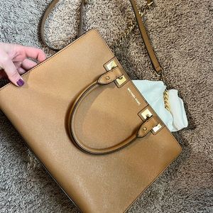 Michael kors purse
